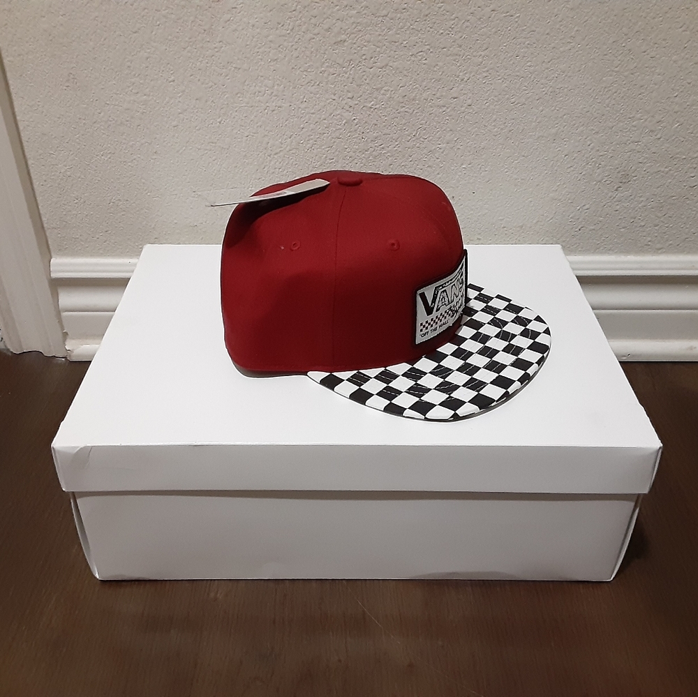 Vans - Picture 2 of 3